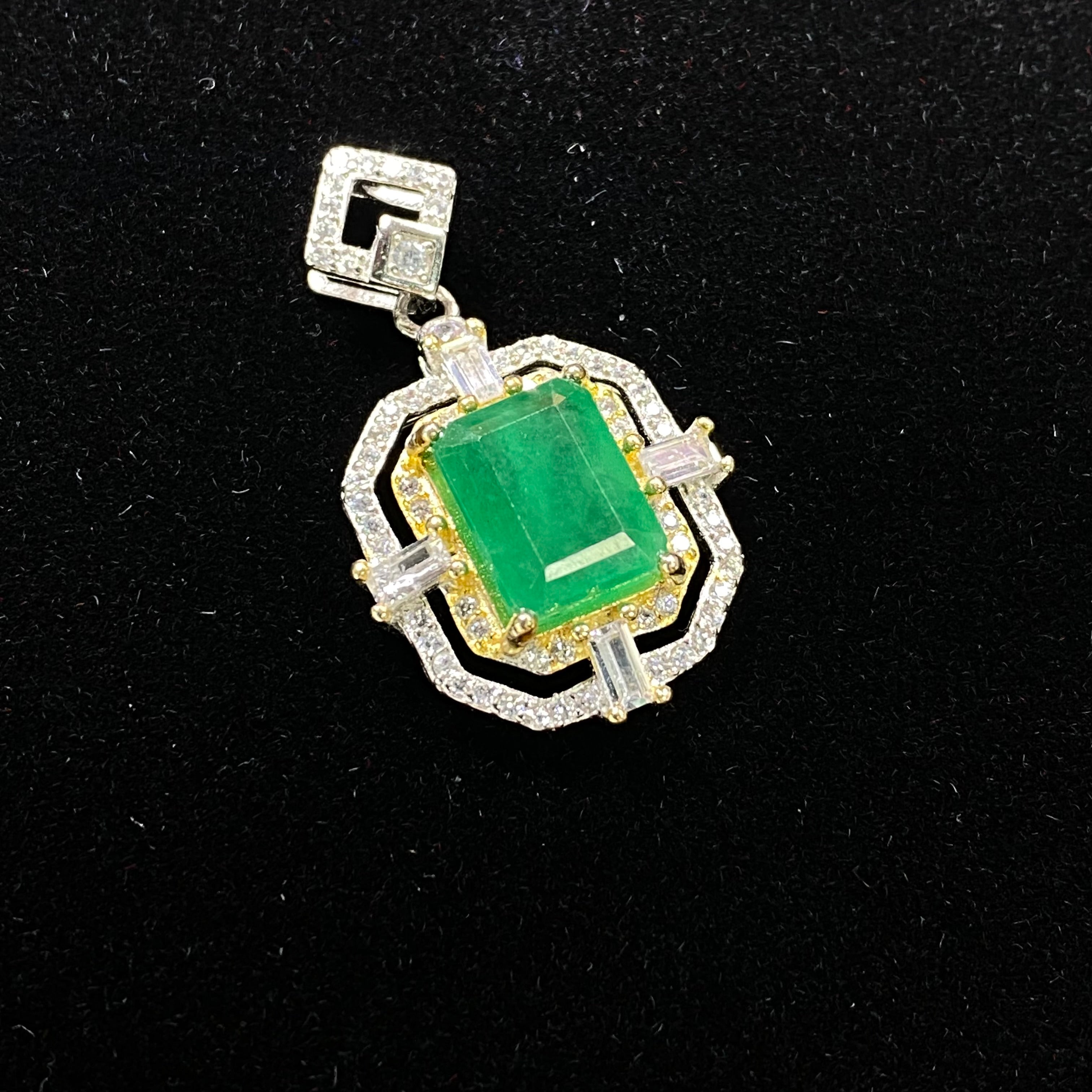 Emerald-Cut Green Emerald S925 Pendant - Vintage Two-Tone Statement Jewelry