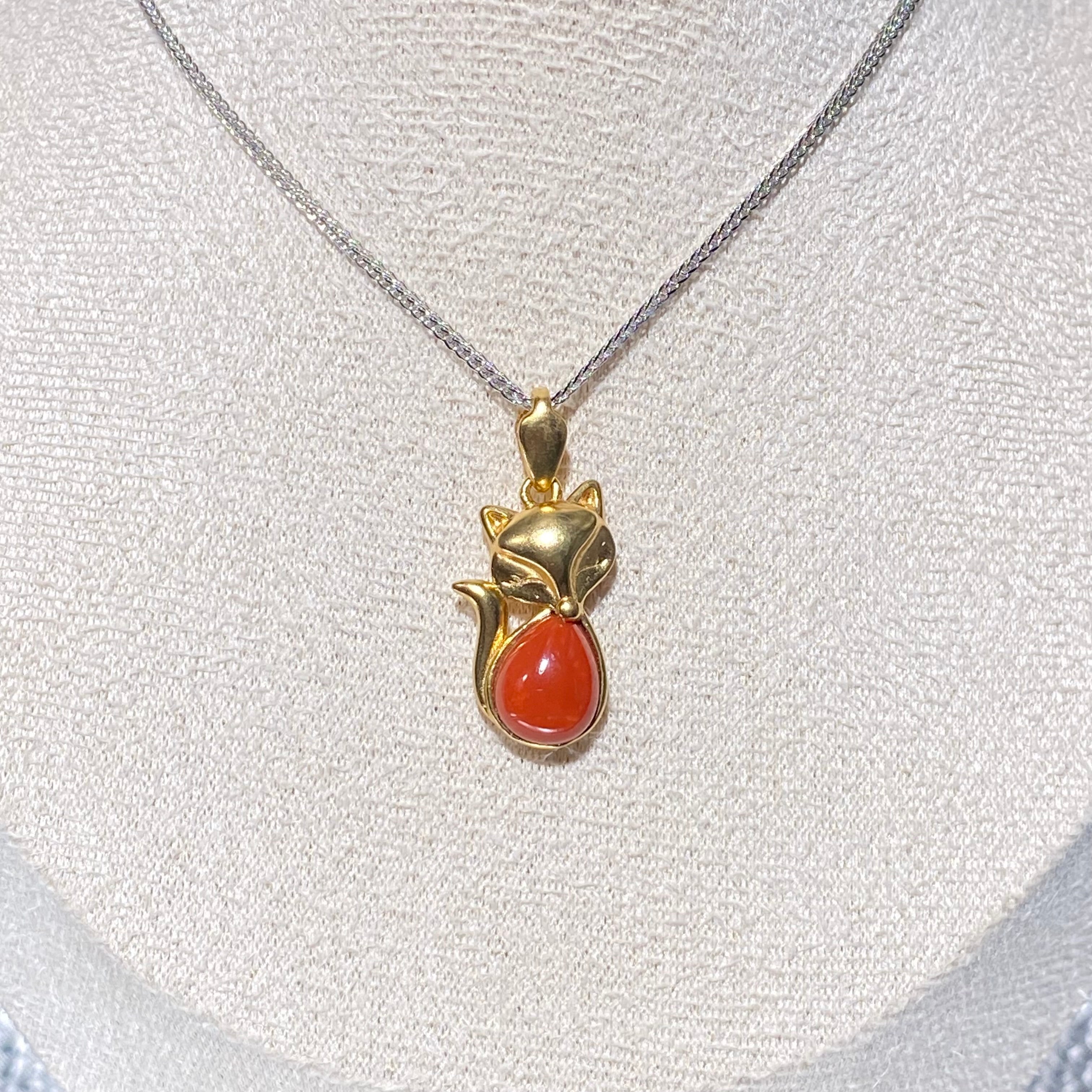 Cute Fox Pendant with Nanhong Agate- Sterling Silver 925 with Gold-Plated Jewelry